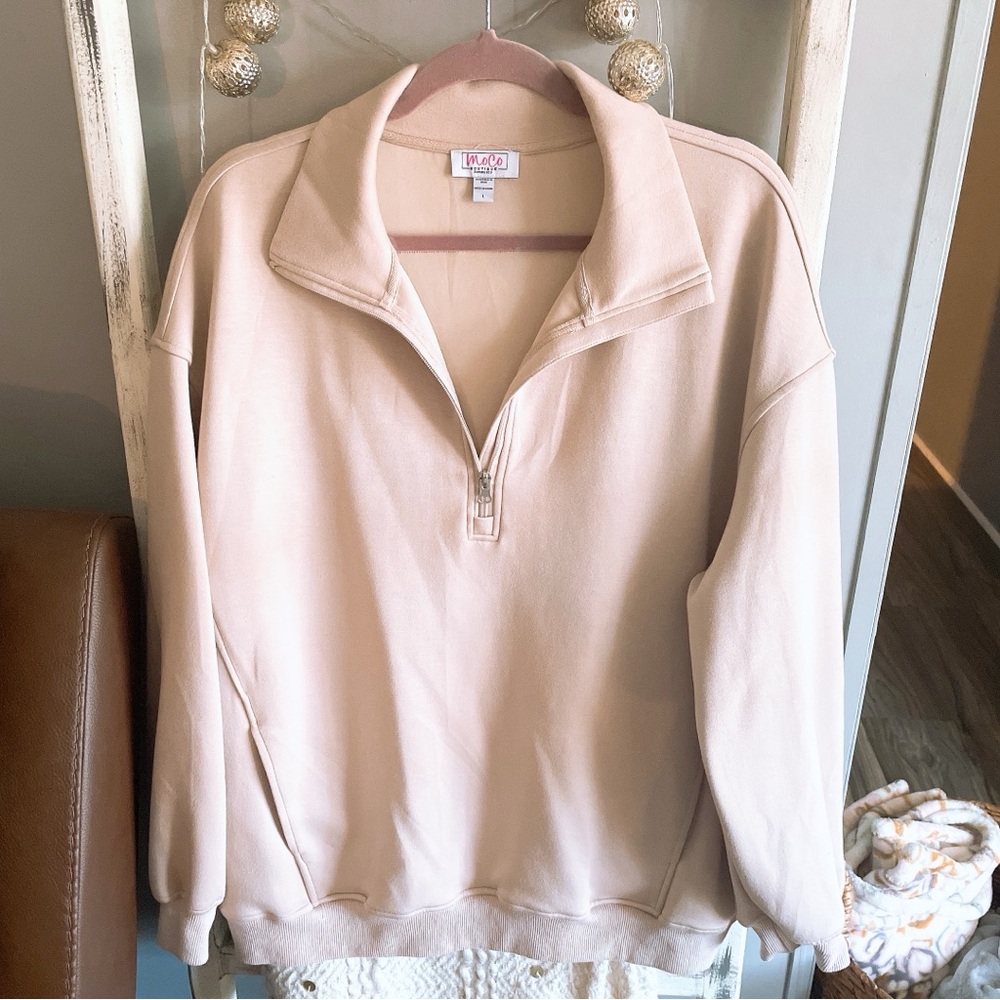 MoCo Boutique Beige Pullover Sweatshirt Size L